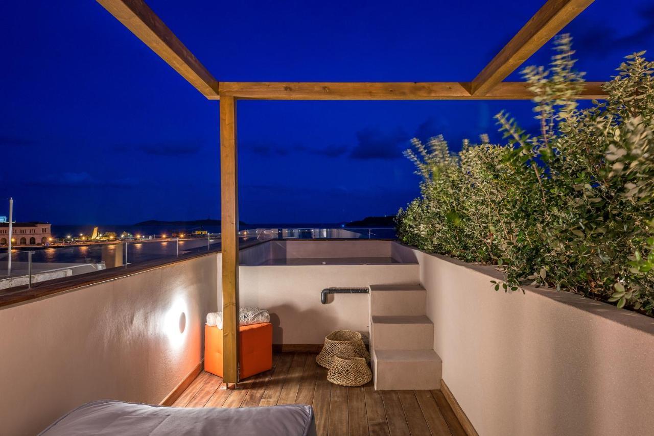 Shapes Luxury Suites Ermoupoli Exterior photo